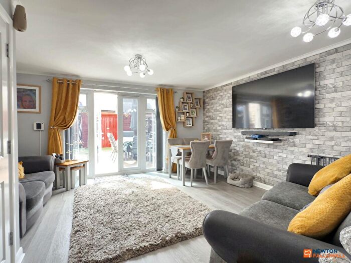 3 Bedroom Terraced House For Sale In Ashby Road, Coalville, LE67