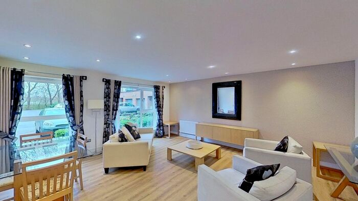 2 Bedroom Flat To Rent In Pinkhill Park, Edinburgh, Midlothian, EH12