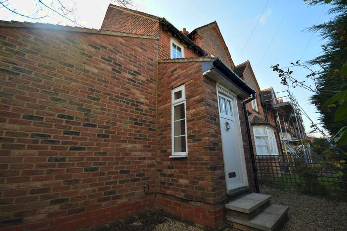 5 Bedroom End Of Terrace House To Rent In Glebeland, Hatfield, AL10