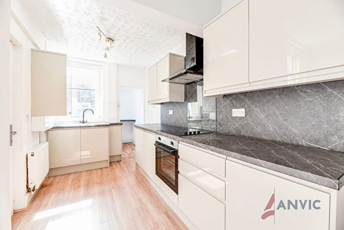 2 Bedroom Terraced House To Rent In Pitt Street, Stockport, SK3