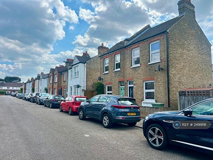 3 Bedroom End Of Terrace House To Rent In Hilldrop Road, Bromley, BR1