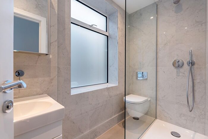1 Bedroom Flat To Rent In Kings Road, London, SW3