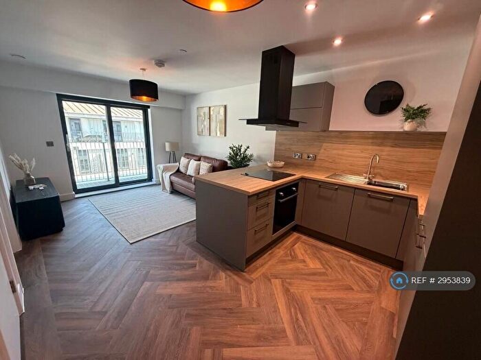 1 Bedroom Flat To Rent In St Pauls Square, Birmingham, B3