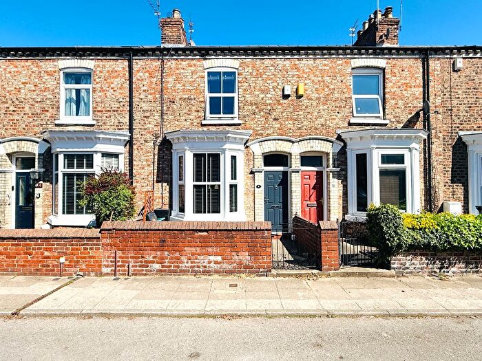 2 Bedroom Terraced House For Sale In Neville Street, York, YO31