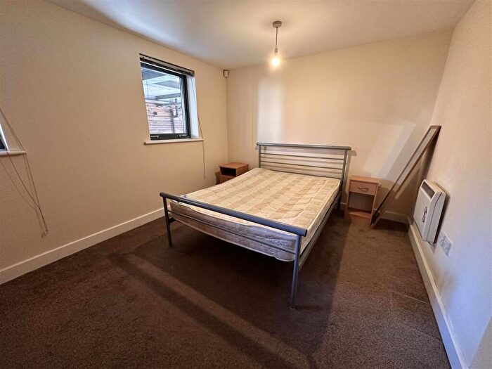 2 Bedroom Apartment To Rent In Collier Street, Manchester, M3