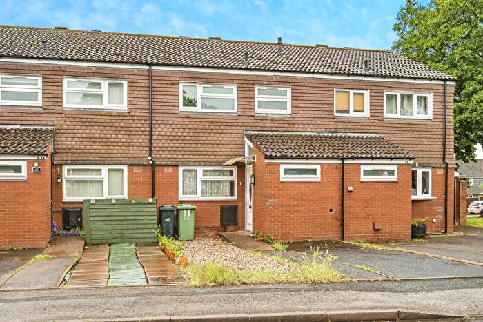 3 Bedroom Terraced House For Sale In Collett Close, Stourbridge, DY8