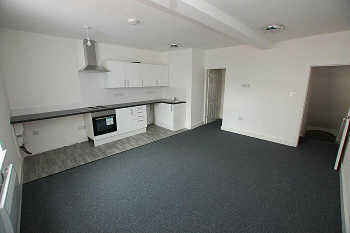 1 Bedroom Apartment To Rent In Old Street, Ashton-under-Lyne, Greater Manchester, OL6