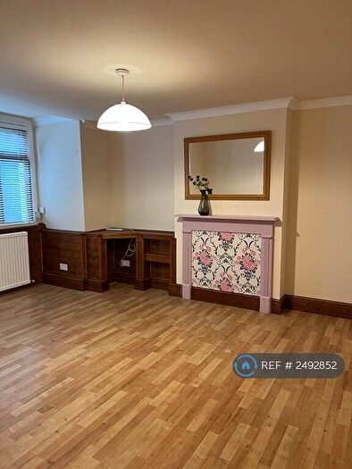 1 Bedroom Flat To Rent In Heavitree Road, London, SE18