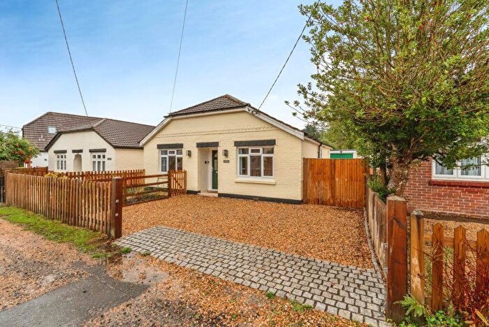 3 Bedroom Bungalow For Sale In Alpine Road, Ashurst, Southampton, Hampshire, SO40