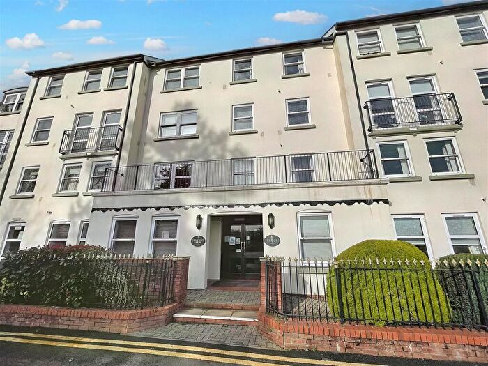 1 Bedroom Apartment For Sale In Homerees House, The Parade, Carmarthen, SA31