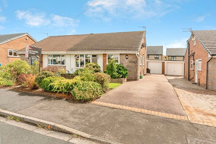 2 Bedroom Bungalow For Sale In Richmond Avenue, Burnley, Lancashire, BB10