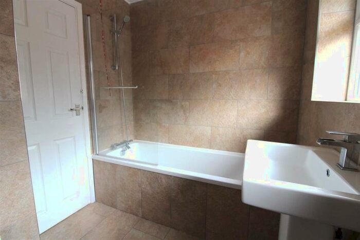 2 Bedroom Maisonette To Rent In Forlease Road, Maidenhead, SL6