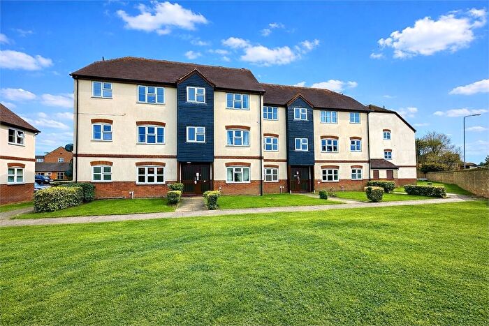 2 Bedroom Apartment For Sale In Thornborough Avenue, South Woodham Ferrers, South Woodham Ferrers, Essex., CM3