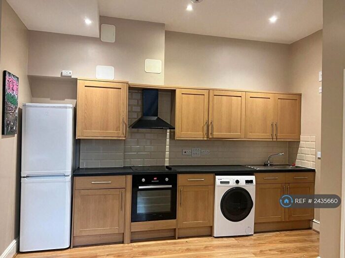 2 Bedroom Flat To Rent In Marsh Street, Bristol, BS1