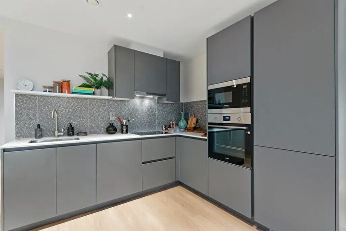 1 Bedroom Flat To Rent In The Wiltern, Perivale, UB6