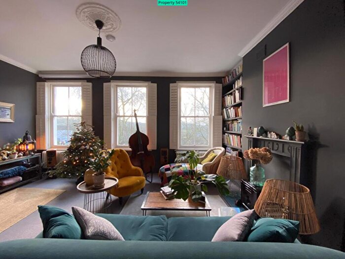 3 Bedroom Maisonette For Sale In Flat B, Peckham Rye, London, SE15