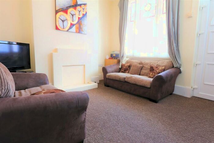 3 Bedroom Terraced House To Rent In Eldon Road, Birmingham, B16