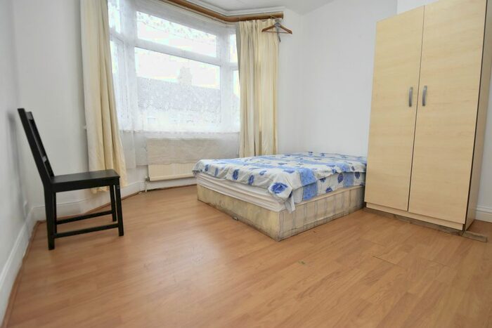 Studio To Rent In Stratford Road, Thornton Heath CR7