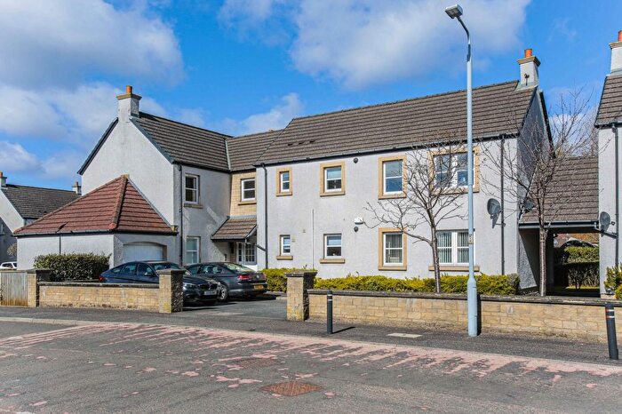 2 Bedroom Flat To Rent In Kirklands, Renfrew, PA4