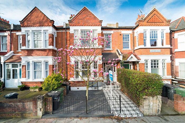 2 Bedroom Flat For Sale In Cavendish Road, Clapham South, London, SW12