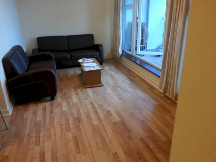 2 Bedroom Flat To Rent In Centrium, Woking, GU22