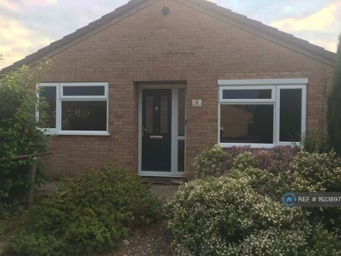 2 Bedroom Bungalow To Rent In Beaumaris Court, Spondon, Derby, DE21