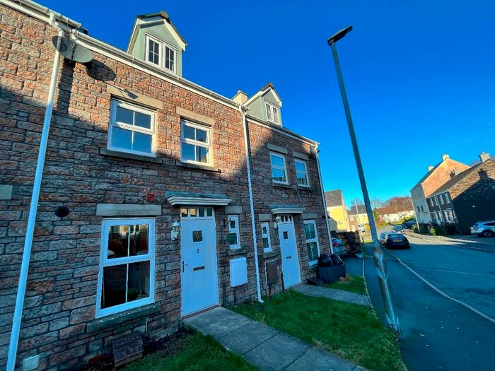 3 Bedroom Terraced House To Rent In Wadlands Meadow, Okehampton, EX20