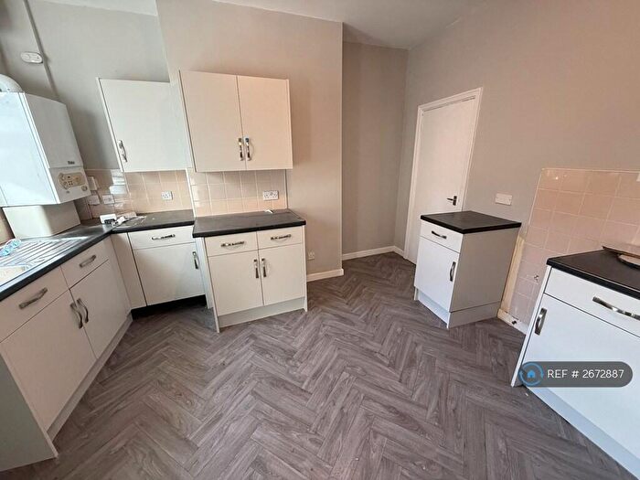 3 Bedroom Terraced House To Rent In Dockin Hill Road, Doncaster, DN1