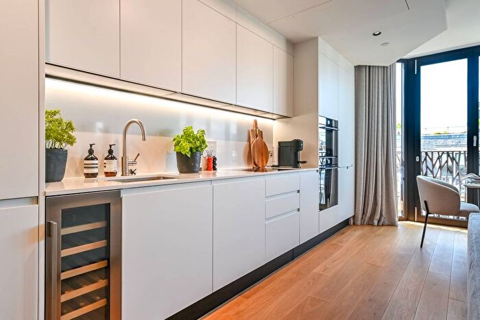 1 Bedroom Flat For Sale In Place, Marylebone, W1W