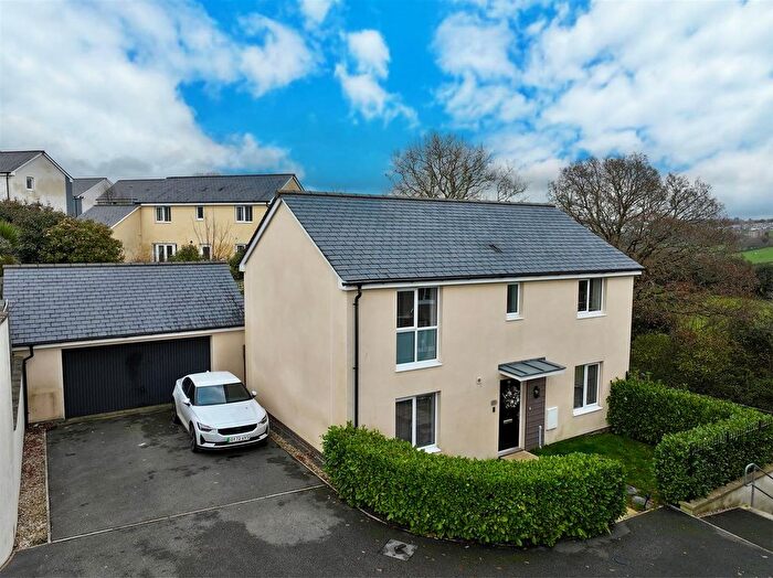 4 Bedroom Detached House For Sale In Tamerton Foliot, Plymouth, PL5