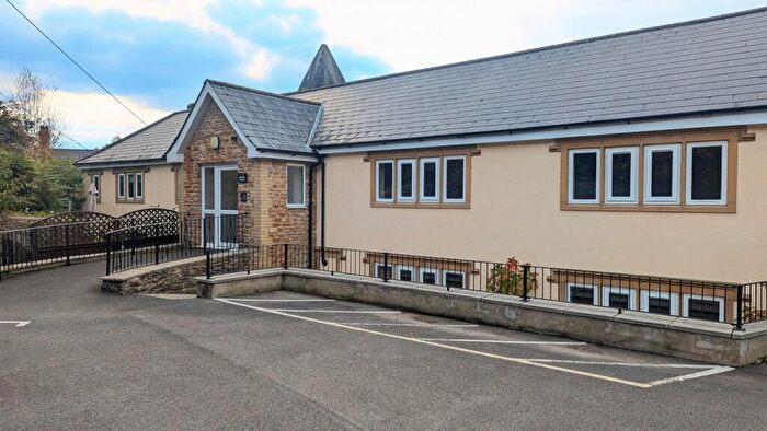 2 Bedroom Apartment For Sale In School Hill, Wookey Hole, Wells, BA5