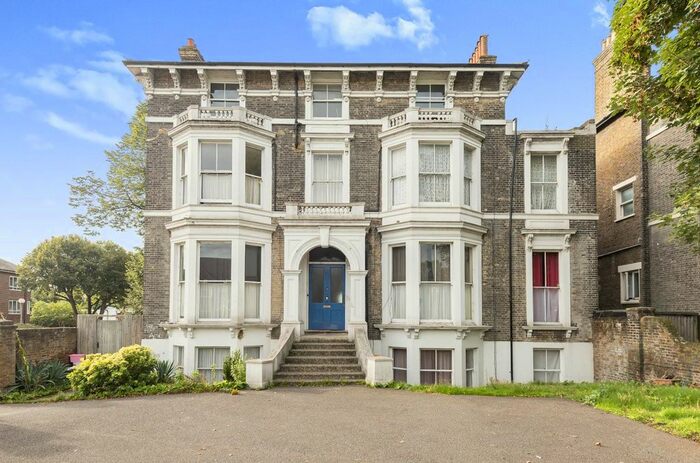 4 Bedroom Flat To Rent In Shooters Hill Road, London, SE3