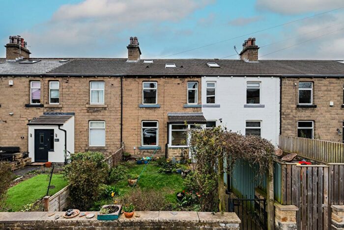 3 Bedroom Terraced House For Sale In Oaklands Avenue, Leeds, West Yorkshire, LS13