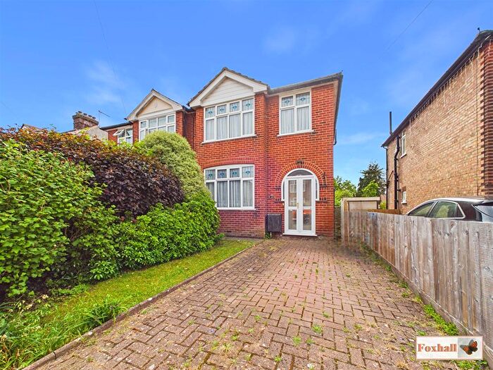 3 Bedroom Semi Detached House For Sale In Fairfield Road, Ipswich, IP3