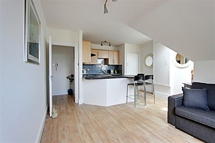 1 Bedroom Flat To Rent In Abbey Road, St John's Wood, St Johns' Wood, NW8
