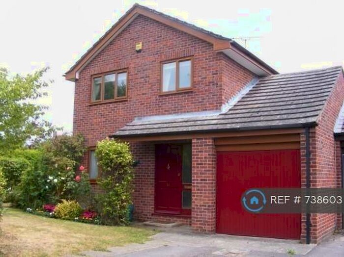 3 Bedroom Detached House To Rent In The Meadows, Lyndhurst, SO43