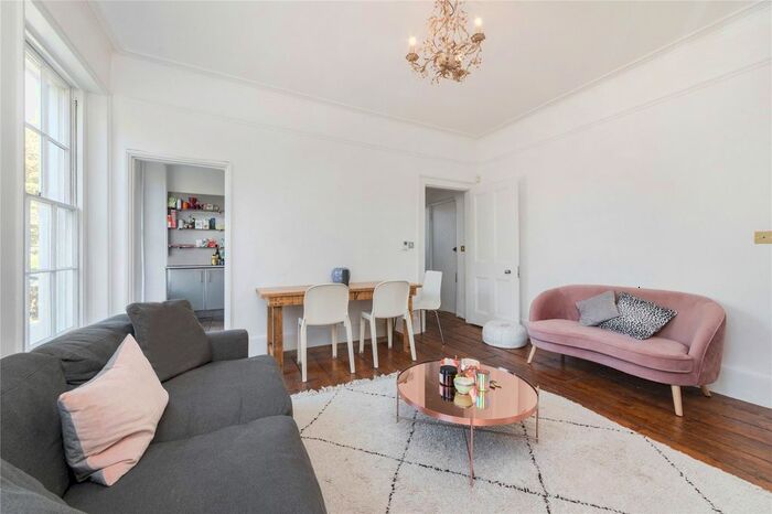 1 Bedroom Flat To Rent In Camden Square, Camden, NW1