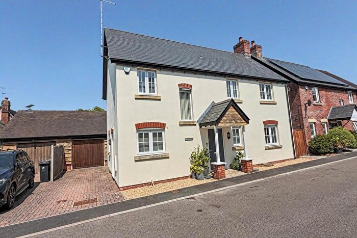 4 Bedroom Detached House For Sale In Sturminster Marshall, BH21