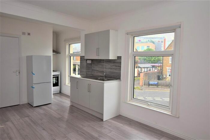 Studio To Rent In Estcourt Road, Watford, WD17