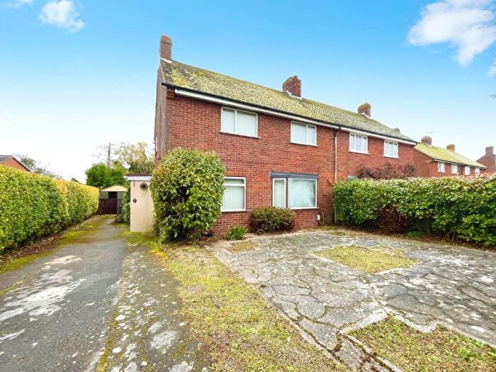 3 Bedroom Semi-Detached House For Sale In Saxons Heath, Long Wittenham, Abingdon, Oxfordshire, OX14