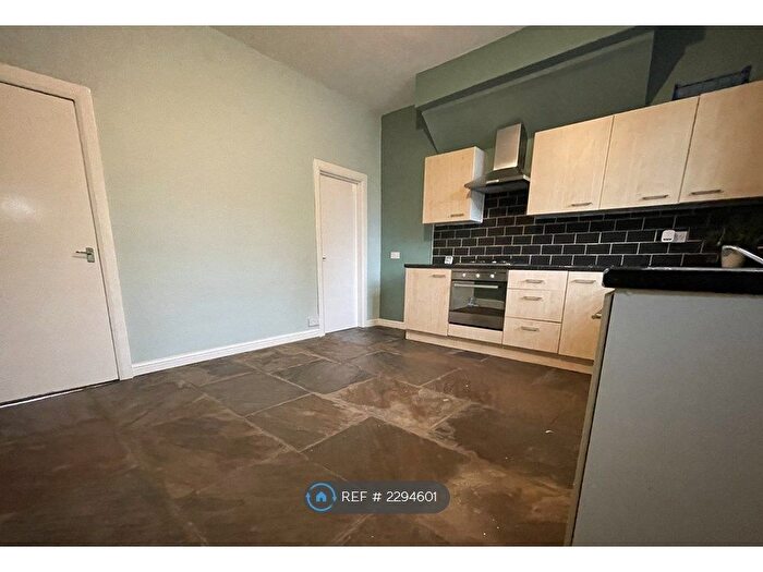 4 Bedroom Terraced House To Rent In Southfield Mount, Armley, Leeds, LS12