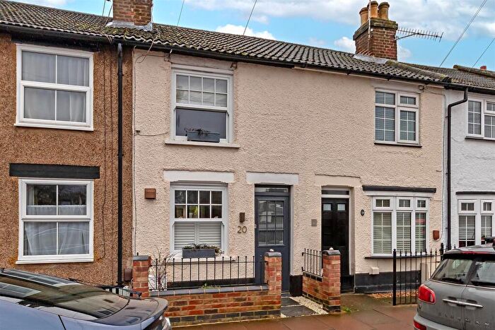 2 Bedroom Terraced House For Sale In Boundary Road, St. Albans, AL1