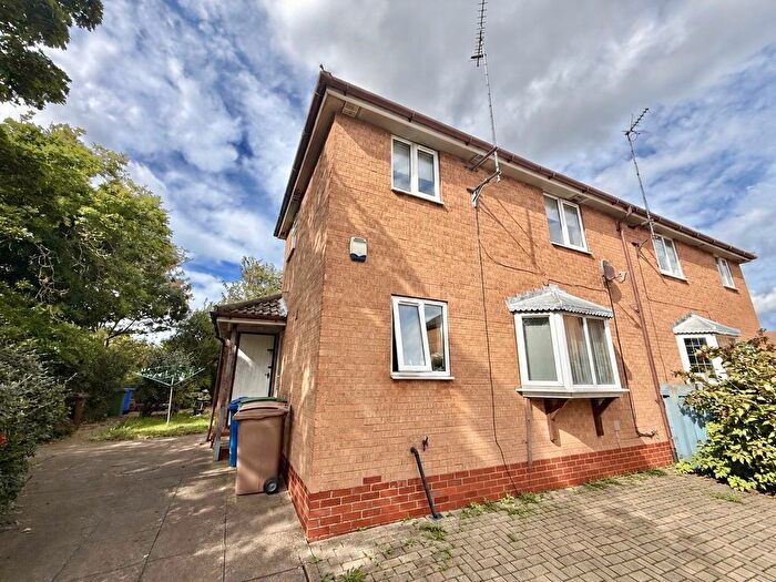 2 Bedroom End Of Terrace House To Rent In Pickering Avenue, Hornsea, HU18