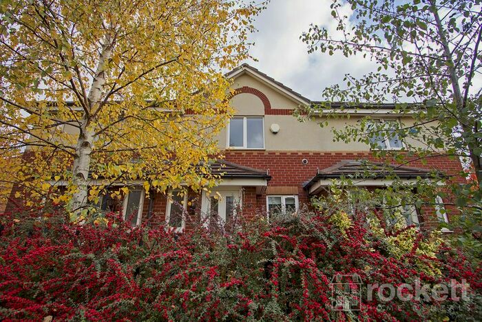 2 Bedroom Detached House To Rent In Festival Close, Stoke On Trent, Staffordshire, ST6