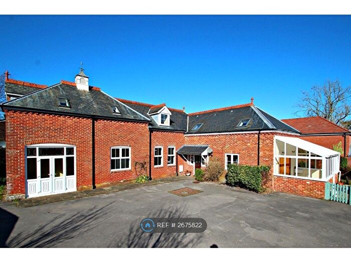 4 Bedroom Detached House To Rent In Oaklands Avenue, Rowland's Castle, PO9