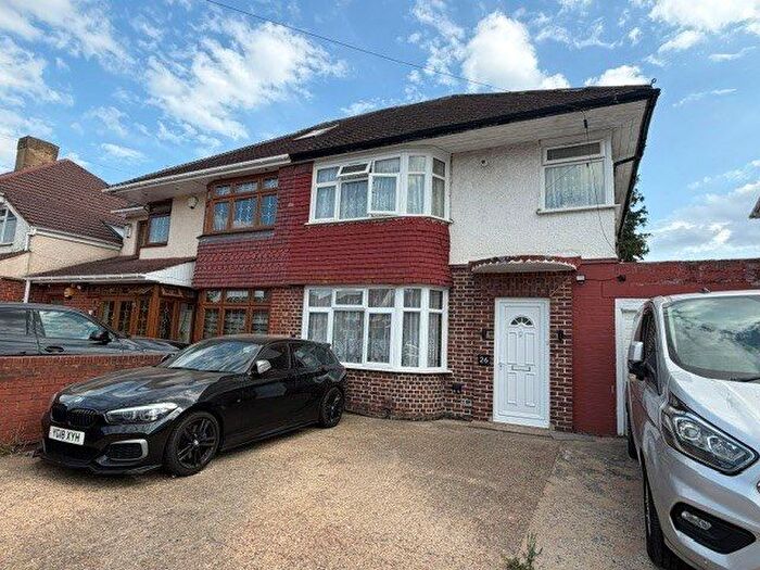 4 Bedroom Semi Detached House To Rent In Southall, UB2