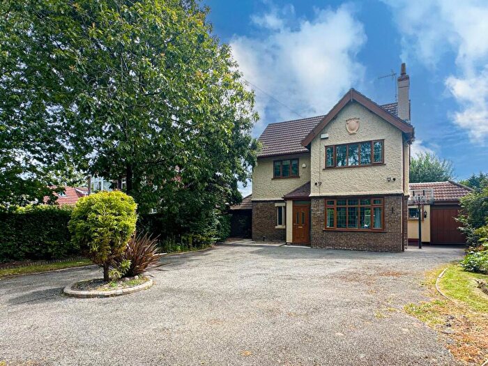4 Bedroom Detached House For Sale In Mount Road, Upton, CH49