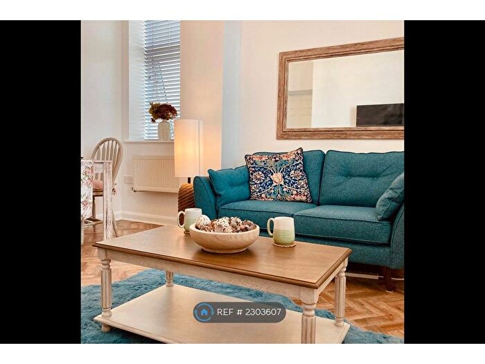 2 Bedroom Flat To Rent In Finchdean Gardens, Portsmouth, PO3