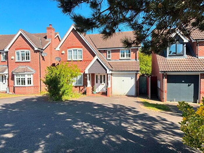4 Bedroom Detached House For Sale In Bridge Meadow Way, Gran Ge Park, Northampton, NN4