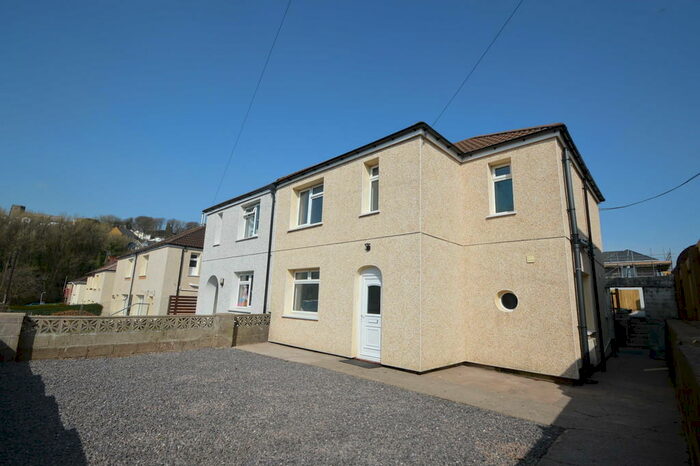 3 Bedroom Semi-Detached House To Rent In Park View, Llantrisant, Pontyclun, CF72